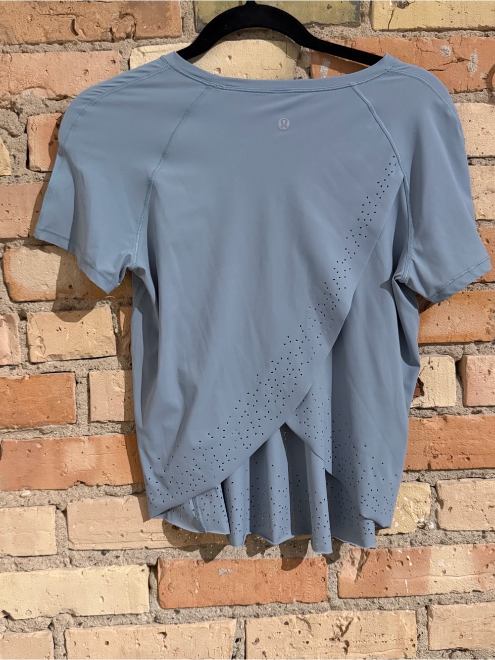 Lululemon quick pace top - Picture 3 of 4